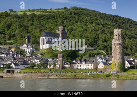 Blick über den Rhein nach Oberwesel, Oberes Mittelrheintal, Rheinland-Pfalz, Deutschland, Europa Stockfoto