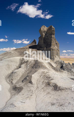 Gesteinsformation nahe Factory Butte, Montana, USA Stockfoto