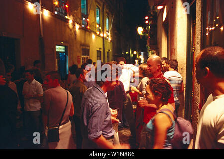 Nachtleben im Barrio Alto, Lissabon-Portugal Stockfoto