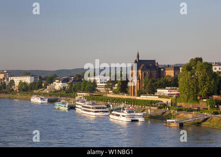 Blick über den Rhein in Bonn, Nordrhein-Westfalen, Deutschland Stockfoto