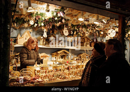 Weihnachtsmarkt am Marienplatz, München, Bayern, Deutschland Stockfoto