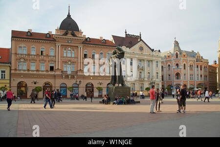 Novi Sad, Slobode Platz (Trg Slobode) mit Svetozar Miletic 1826-1901 Denkmal, Donau, Serbien, Europa Stockfoto