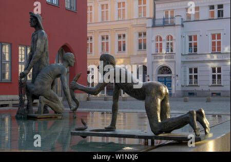 Greifswald, Brunnen am Fischmarkt, Mecklenburg-Vorpommern, Deutschland, Europa Stockfoto