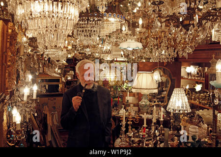 Antiker Händler Manfred Wambsganss, Kunstoase, Hohenzollernstraße, Schwabing, München, Oberbayern, Bayern, Deutschland Stockfoto