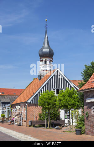 Haus der Künstler in Hooksiel im ehemaligen Rathaus, Ostfriesland, Friesland, Niedersachsen, Norddeutschland, Deutschland, Europa Stockfoto