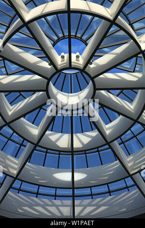 Blick in die Kuppel über der Rotunde der Pinakothek der Moderne, München Maxvorstadt, München, Oberbayern, Bayern, Deutschland Stockfoto