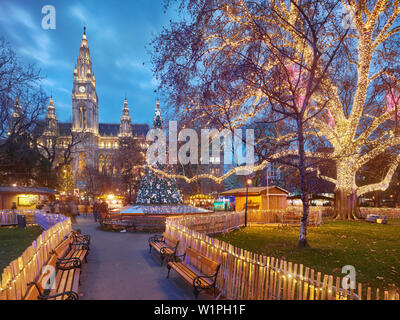 Weihnachtsmarkt vor dem Rathaus, Rathaus Park, 1. Bezirk Innere Stadt, Wien, Österreich Stockfoto