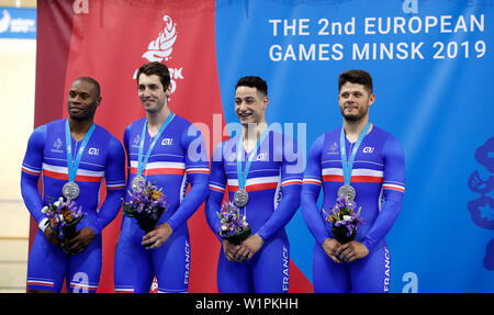 Frankreich Gregory Bauge, Quentin Caleyron, Rayan Helal und Quentin Lafargue mit ihren silbernen Medaillen nach der Mens Team Sprint während Tag sieben der Europäischen Spiele 2019 in Minsk. Stockfoto