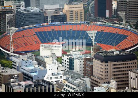 YOKOHAMA, Japan - 10. MAI 2012: Luftaufnahme von Yokohama Stadion in Japan. Der Ort hat 30.000 Menschen. Stockfoto