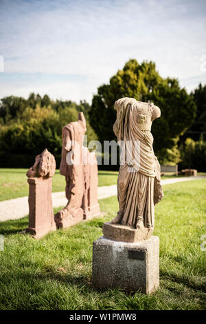 UNESCO-Welterbe Limes - römische Grenze, Statuen, die an den östlichen fort Welzheim, Baden-Württemberg, Deutschland Stockfoto