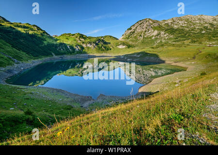 Ähm, Lech Quelle Insee lechweg Berge, Vorarlberg, Österreich Stockfoto