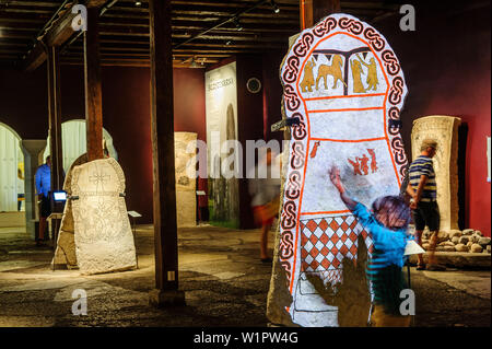 Museum der Geschichte der Fenomenalen mit runnels und die Viking Fundgrube, Schweden Stockfoto