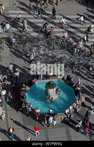 Fischbrunnen, Marienplatz, München, Oberbayern, Bayern, Deutschland Stockfoto