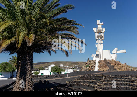 Skulptur, monumento al Campesino vom Kuenstler und Architekten Cesar Manrique, bei Casa Museo del Campesino, Mozaga, UNESCO-Biosphaerenreservate Stockfoto