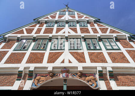 Rathaus, Fachwerkhaus in Jork, Altes Land, Niedersachsen, Norddeutschland, Deutschland, Europa Stockfoto