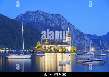 Schloss Ort in den Traunsee in Gmunden, Salzkammergut, Oberösterreich, Österreich, Europa Stockfoto