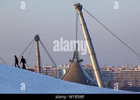 Winter, Dach der Olympic Hall, Olympic Park, München, Oberbayern, Bayern, Deutschland Stockfoto