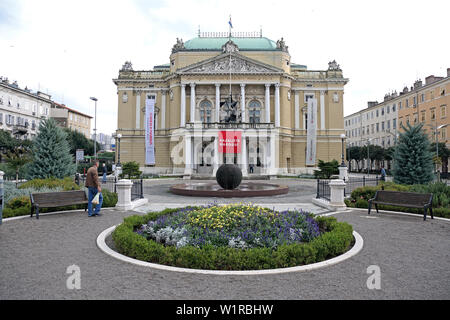 Rijeka, Kroatien - 17. Oktober 2014: Kroatisches Nationaltheater Ivan Zajc Gebäude in Rijeka, Kroatien. Stockfoto