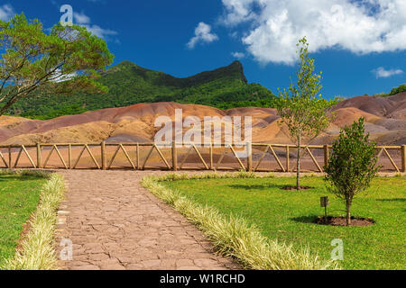 Sieben farbigen Masseanschlüsse in der Nähe Chamarel auf Mauritius Insel. Stockfoto