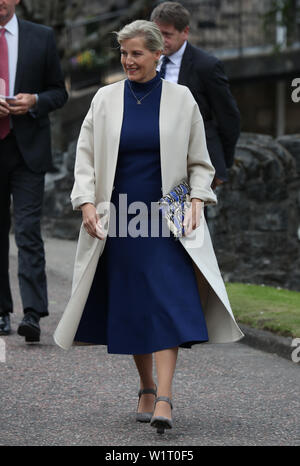 Die Gräfin von Forfar, wie sie Besuche Glenfiddich Whisky Distillery in Dufftown. PRESS ASSOCIATION Foto. Bild Datum: Montag Juli 1, 2019. Prinz Edward und seine Frau, Sophie, erhielt den Titel auf seinem 55. Geburtstag in diesem Jahr. Siehe PA Geschichte ROYAL Wessex. Photo Credit: Andrew Milligan/PA-Kabel Stockfoto