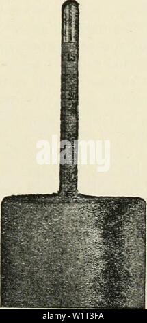 Archiv Bild von Seite 90 der Molkerei Chemie; ein praktisches Handbuch. Molkerei Chemie; ein praktisches Handbuch für Molkerei Chemiker und andere die Kontrolle über die Molkereien dairychemistryp 00 reiche Jahr: 1920 Abb. 7.-Glas. Abb. 8.- Lactometer Milch. Nur die drei signifikanten Zahlen, damit ein spezifisches Gewicht von 1-0325 kann einfach als 325 oder32-5werden. Obwohl die Bestimmung der spezifischen Dichte wurden erste angerissen, es gefunden wird, wenn die Feststoffe werden geschätzt, dass es in der Praxis praktisch ist, so bald wie Arbeiten gehen Sie mit Ihrer Schätzung begonnen ist, da dies eine Operation whi Stockfoto