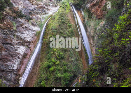 Kalkofen fällt bei Kalkofen State Park. Big Sur, Kalifornien, Vereinigte Staaten. Stockfoto