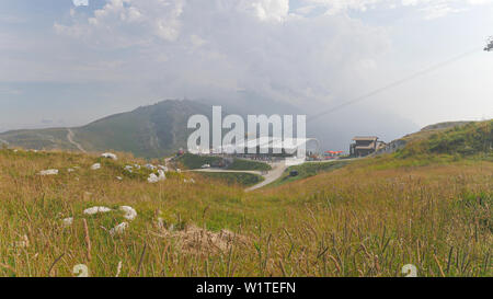 An der Spitze des Monte Baldo und suchen immer schnell abgeräumt und zum See. Stockfoto