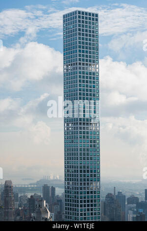 Skyscraper 432 Park Avenue von der Spitze des Felsens, Rockefeller Center, Manhattan, New York City, New York, USA Stockfoto