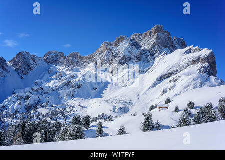 Geisler Bereich im Winter, Medalges, Naturpark Puez-Geisler, UNESCO Weltnaturerbe Dolomiten, Dolomiten, Südtirol, Italien Stockfoto