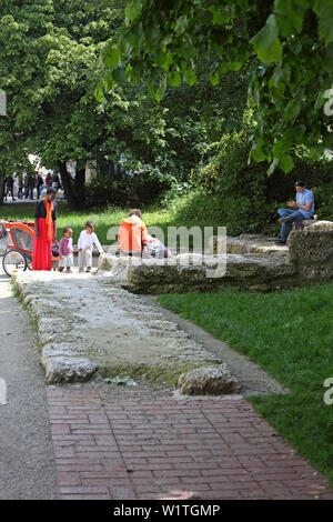Reste der alten Stadtmauer, Isartor, München, Bayern, Deutschland Stockfoto