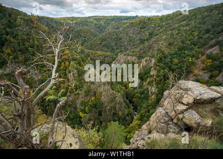 Blick von der Roßtrappe in der Bode Valley in der Nähe von Thale, Landkreis Harz, Nationalpark Harz, Sachsen-Anhalt, Deutschland, Europa Stockfoto