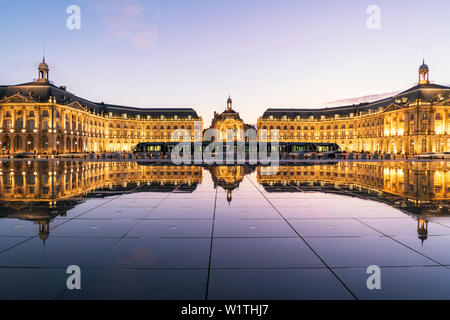 Place De La Bourse, Bordeaux, UNESCO-Weltkulturerbe, Gironde, Aquitanien, Frankreich, Europa, Bordeaux, Frankreich Stockfoto