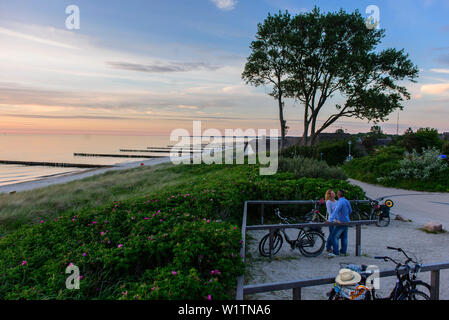 Haus am Strand von Ahrenshoop, Fischland, Ostseeküste, Mecklenburg-Vorpommern, Deutschland Stockfoto