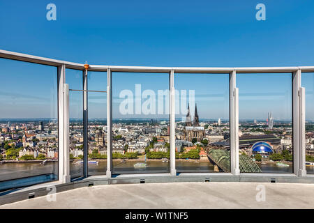 Ansicht von Köln Dreieck in Richtung Dom und Altstadt, Köln, Nordrhein-Westfalen, Deutschland Stockfoto