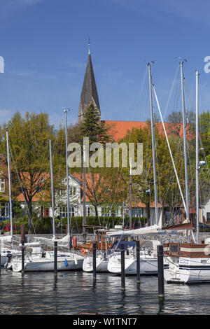 Hafen in Eckernförde, Ostsee, Schleswig-Holstein, Norddeutschland, Deutschland, Europa Stockfoto