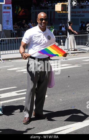 NEW YORK, NY - 30. Juni: Brooklyn Borough Präsident Eric Adams besucht die WorldPride NYC 2019 Pride am 30. Juni 2019 in New York City. Stockfoto