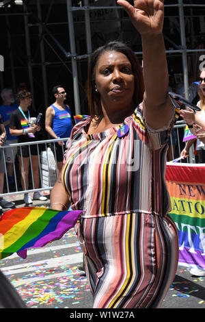 NEW YORK, NY - 30. Juni: latitia James (NY-D) besucht die WorldPride NYC 2019 Pride am 30. Juni 2019 in New York City. Stockfoto