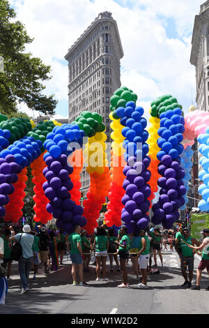 NEW YORK, NY - 30. Juni: Die Teilnehmer nehmen an den WorldPride NYC 2019 Pride am 30. Juni 2019 in New York City. Stockfoto