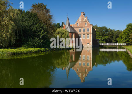 Huelshoff Wasserburg, in der Nähe von Havixbeck, Münsterland, Nordrhein-Westfalen, Deutschland Stockfoto