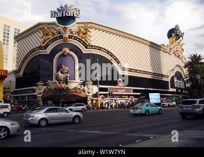 LAS VEGAS, Nevada - Juli 21, 2018: Das Harrah's Casino and Resort in Las Vegas, wenn es eine bunte Mardi Gras Karneval Thema rühmte, von 1992 bis Stockfoto