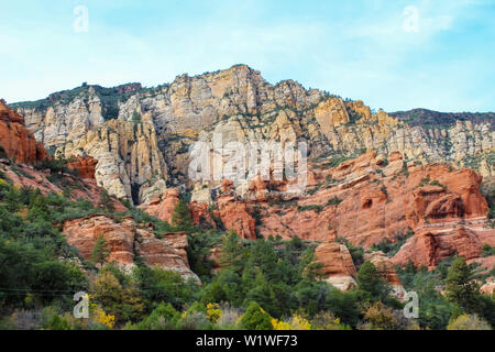 Red Rock Berge in Slide Rock State Park außerhalb Sedona Arizona Stockfoto