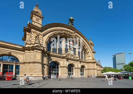 Frankfurt am Main, Deutschland. Juli 2019. Die Fassade der Frankfurter Hauptbahnhof Gebäude Stockfoto