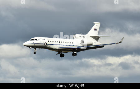 Dassault Falcon 7X EIN 56-002 von 34 SQN, Royal Australian Air Force. Bei dieser Gelegenheit mit dem australischen Premierminister Scott Morrison. Stockfoto