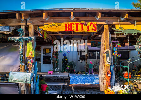 Abbeville, LA, USA - Jan 22, 2017: Betty Souvenir shop entlang des Parks erhalten Stockfoto