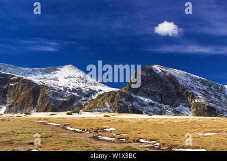 Die Otovitsa und Chochov Peaks in der Nähe der sieben Seen, Rila Rila Gebirge, Bulgarien Stockfoto