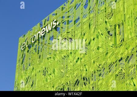 Euronews TV-Kanal Gebäude, moderne grüne Fassade, Lyon, Frankreich Stockfoto