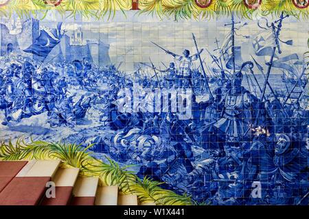 Azulejos, Kampfszenen, Santa Cruz do Bucaco Palace Hotel, Bussaco National Forest, Padova, Beira Litoral, Portugal Stockfoto