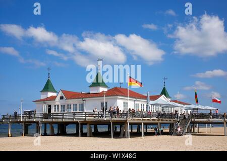 Historischen Seebrücke Ahlbeck, Kaiserthermen, Ostseebad Ahlbeck, Insel Usedom, Mecklenburg-Vorpommern, Deutschland Stockfoto