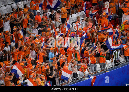 Lyon, Frankreich. 3. Juli 2019. Unterstützt von den Niederlanden Feiern nach dem Halbfinale zwischen den Niederlanden und Schweden an der 2019 FIFA Frauenfussball Weltmeisterschaft in Stade de Lyon in Lyon, Frankreich, 3. Juli 2019. Credit: Mao Siqian/Xinhua/Alamy leben Nachrichten Stockfoto