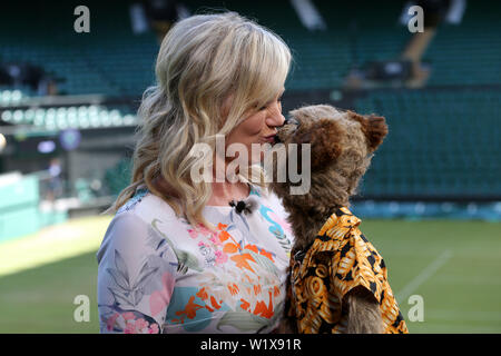 Carol Kirkwood, Hacker, der Hund, der Wimbledon Championships 2019, 2019 Quelle: Allstar Bildarchiv/Alamy leben Nachrichten Stockfoto